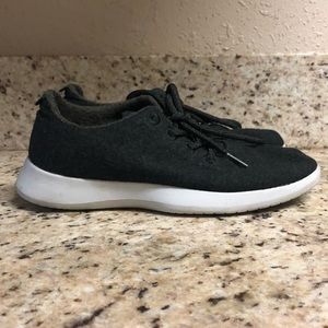 Charcoal ALLBIRDS wool runners women’s size 8